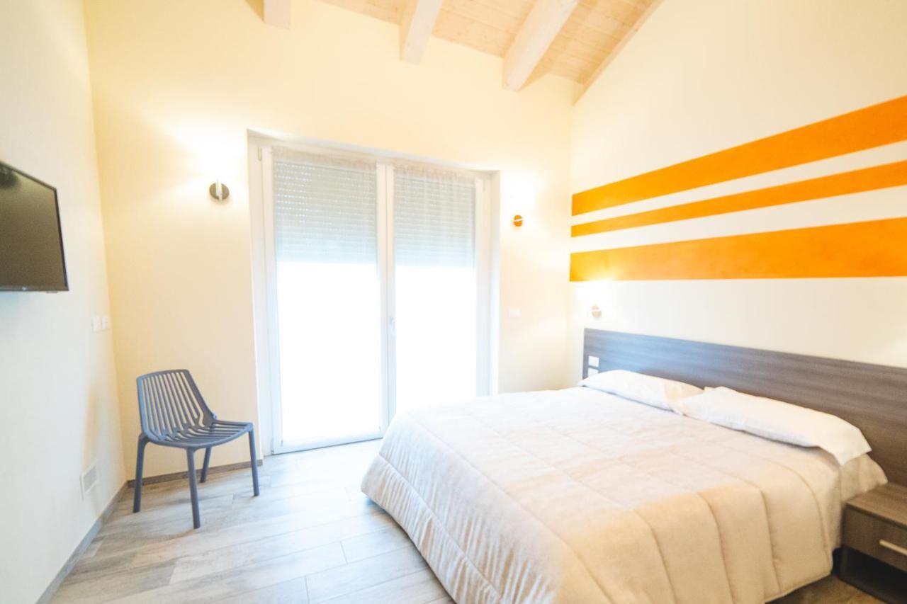 La Casa Di Alice Apartment Rodello Luaran gambar