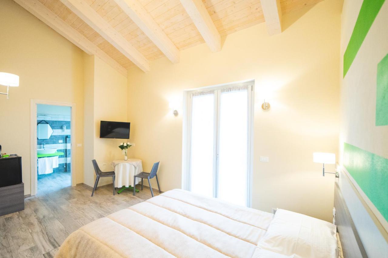La Casa Di Alice Apartment Rodello Luaran gambar