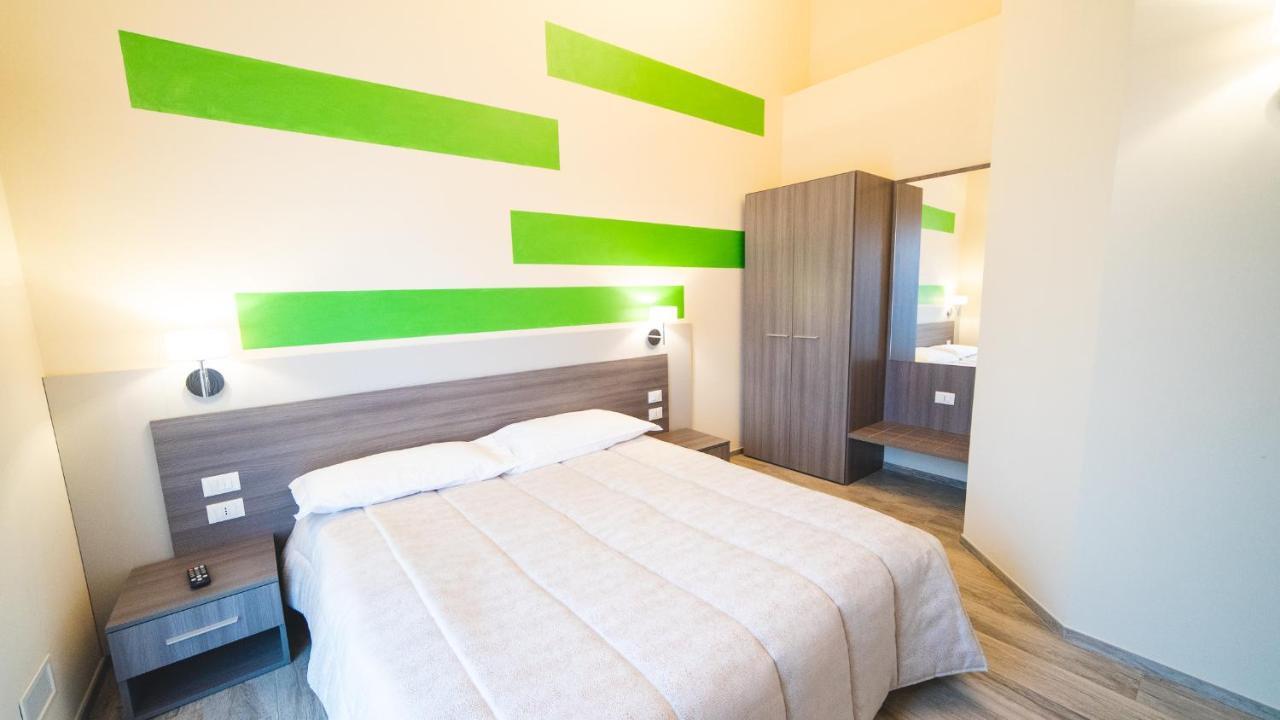 La Casa Di Alice Apartment Rodello Luaran gambar